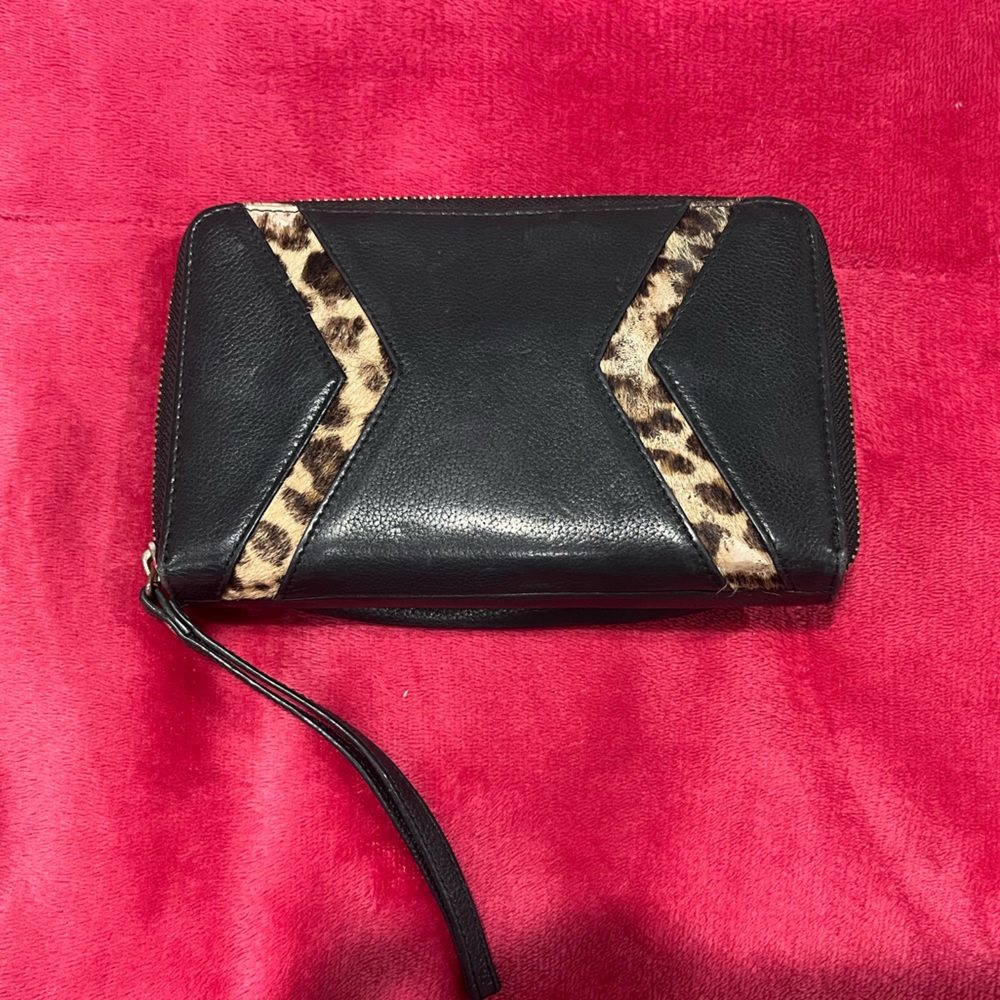 Silpada leather clutch